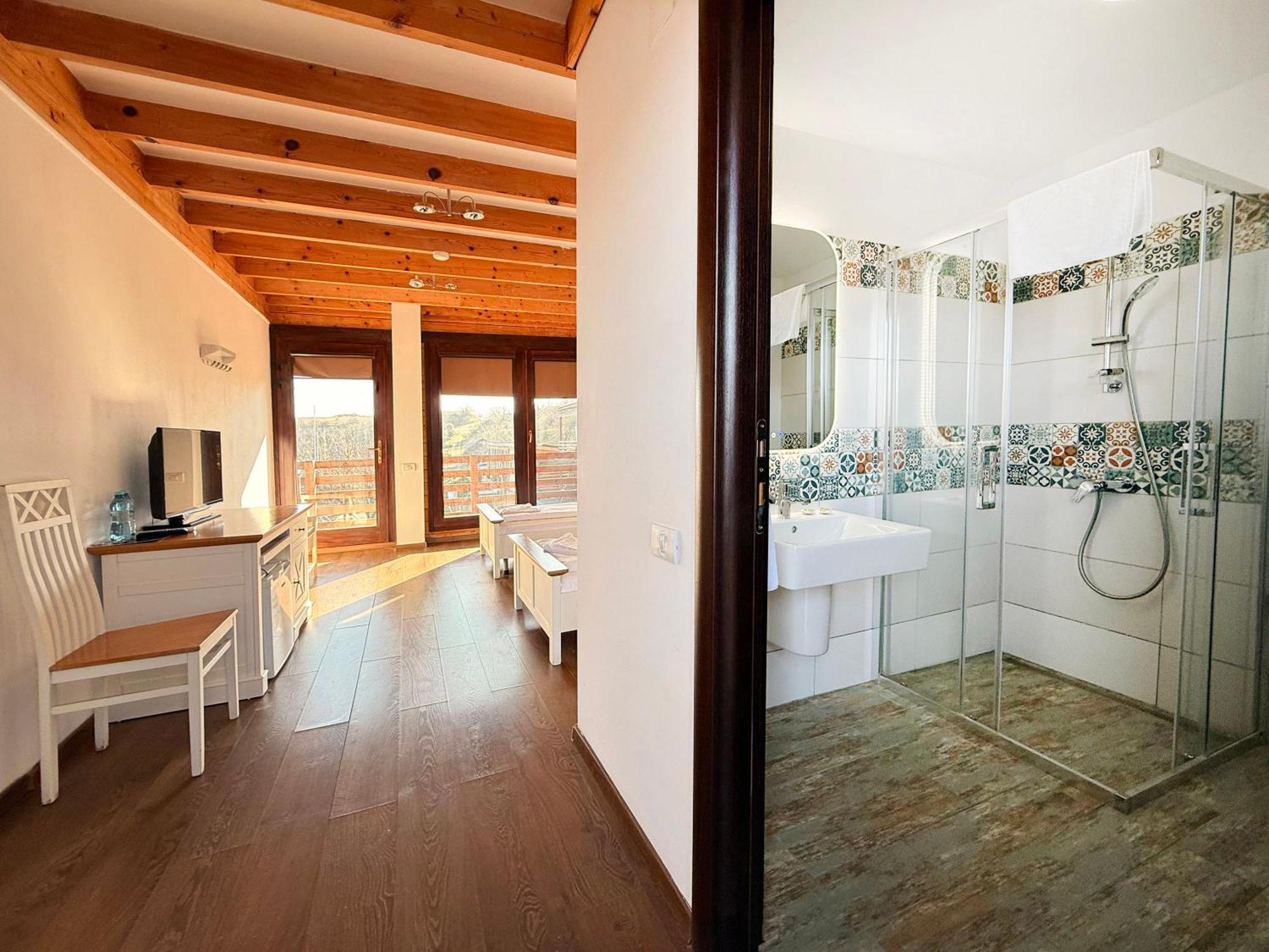 Lifeharbour Limanu Hotel Екстериор снимка