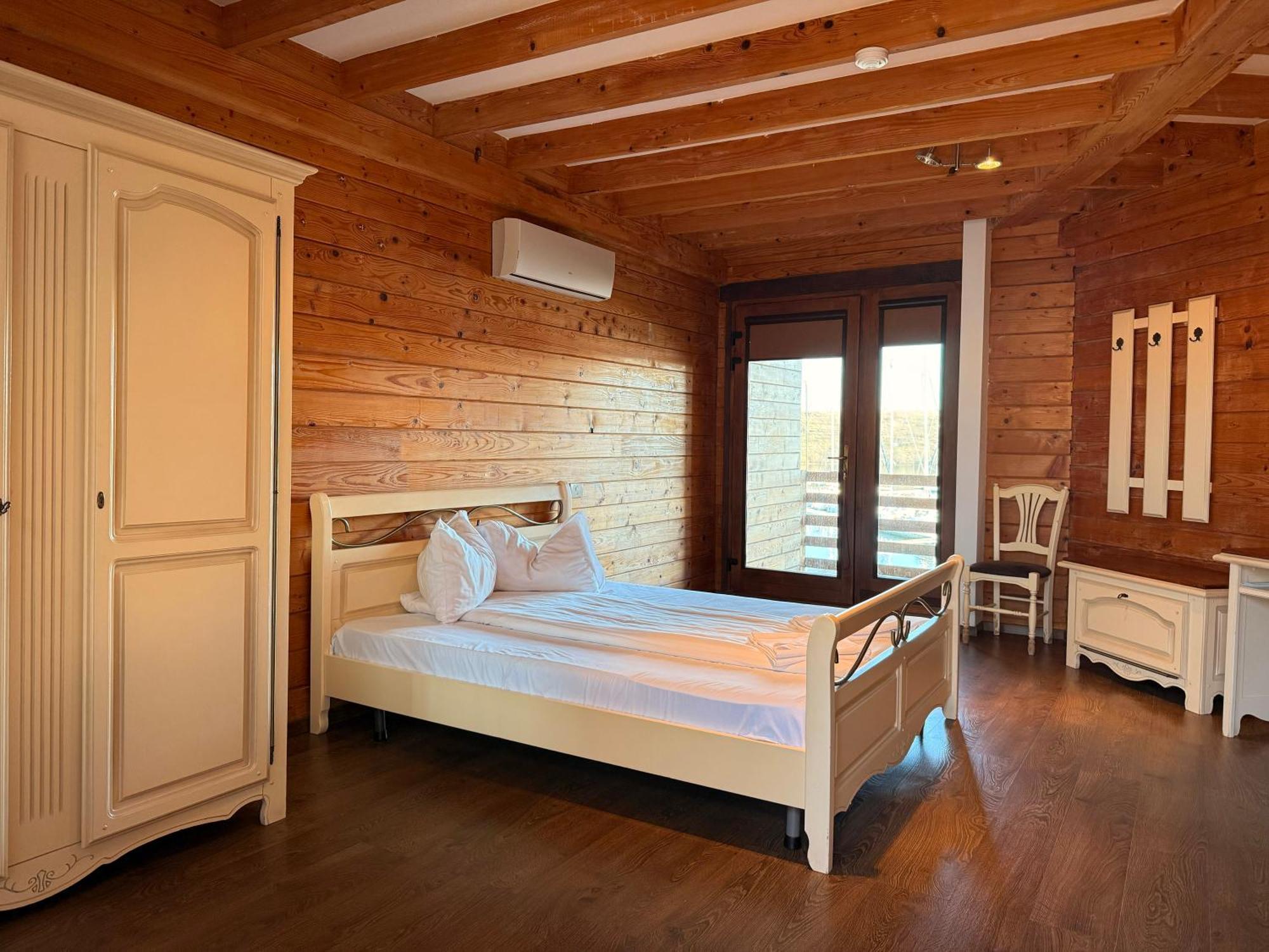 Lifeharbour Limanu Hotel Екстериор снимка