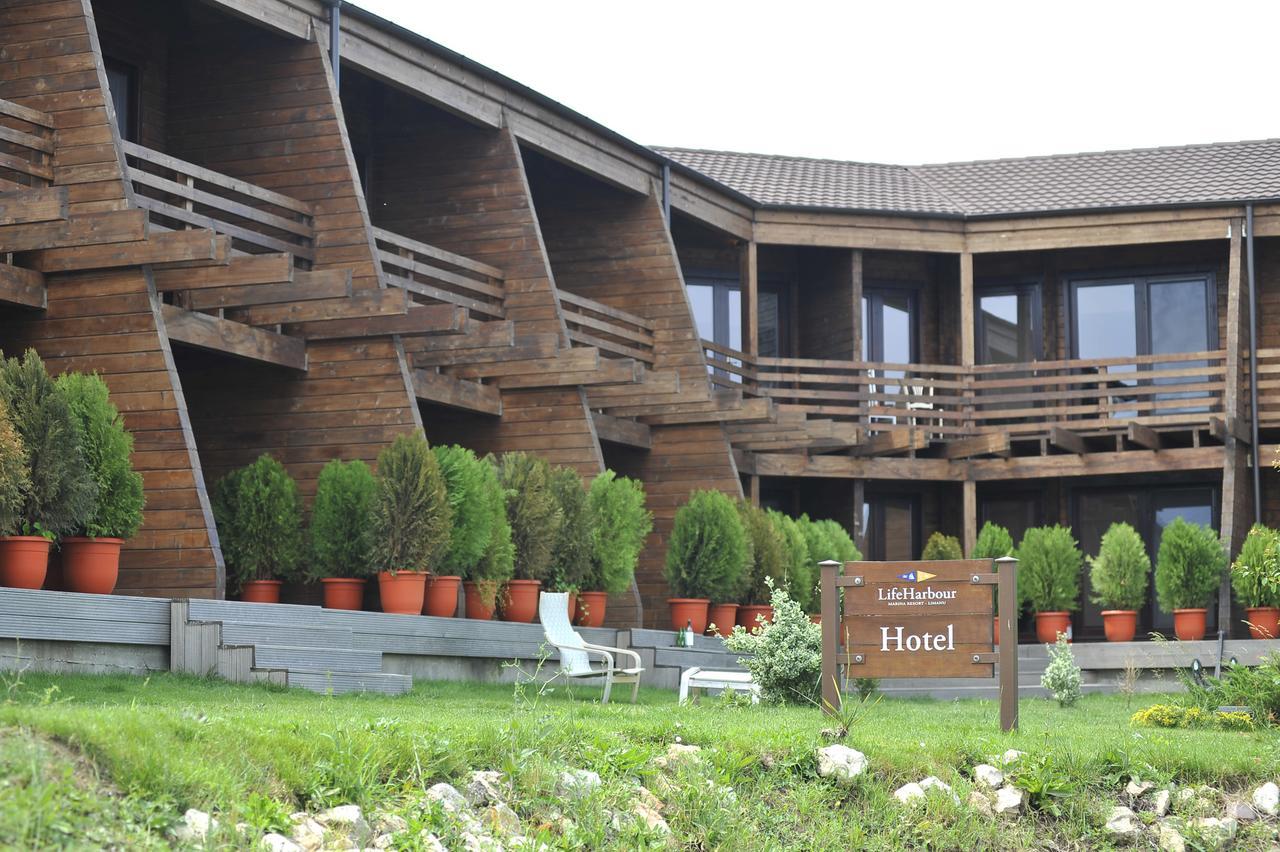 Lifeharbour Limanu Hotel Екстериор снимка